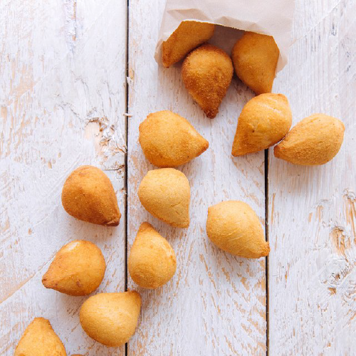 coxinha de frango e requeijão cremoso (20 unidades)